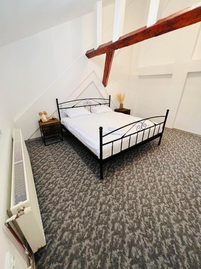 Apartament In Regim Hotelier King Mediaş 外观 照片