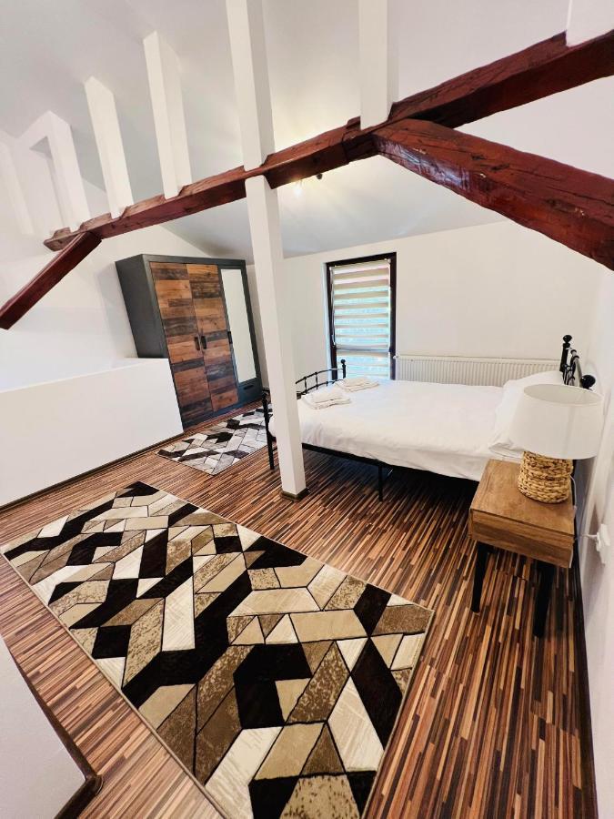 Apartament In Regim Hotelier King Mediaş 外观 照片